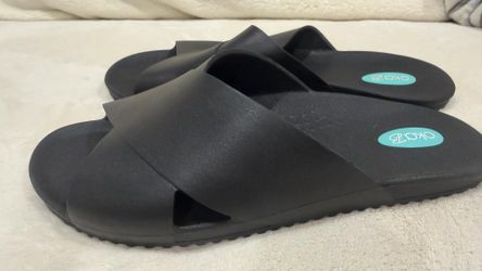 Oka.B Mens slides size 11.5-12.5.  New
