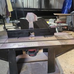Craftsman Router W/ Table And Fench