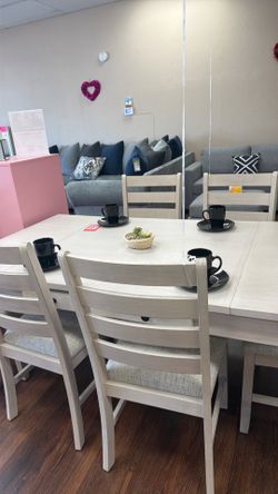 7 pc Dining Set