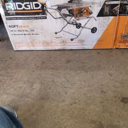 Brand NewTable Saw W/stand Box A Little Rough  