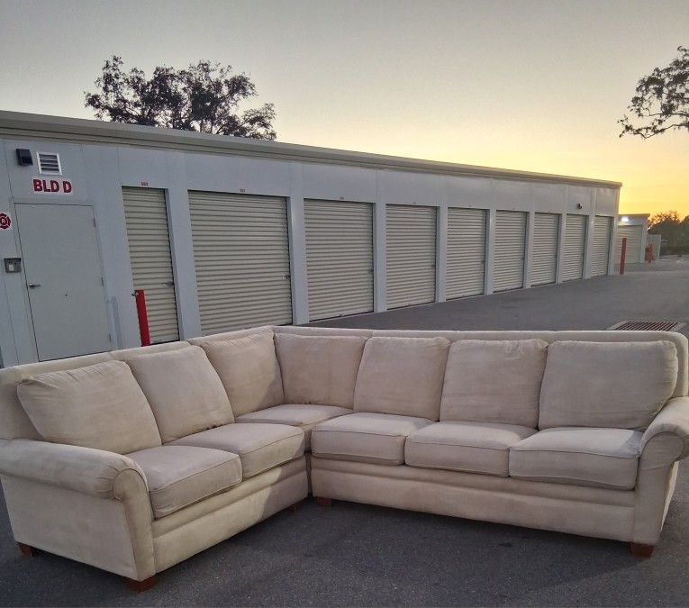 Free Delivery! Light Beige 3 Piece Sectional 
