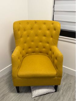Accent chair