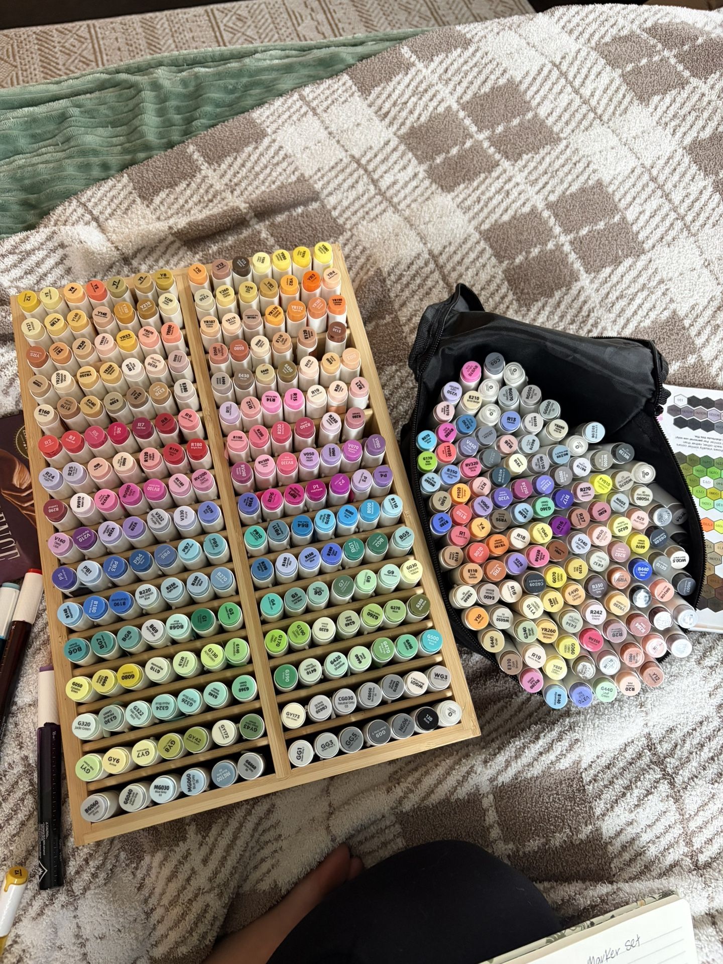 MASSIVE ohuhu Marker Set