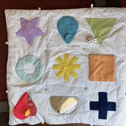 Grow-With-Me Sensory Play Mat (Kiwico)