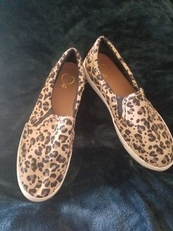Slip ons