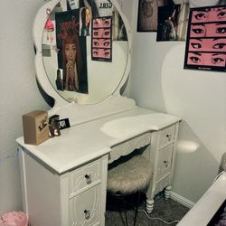 Elegant Vanity/Desk