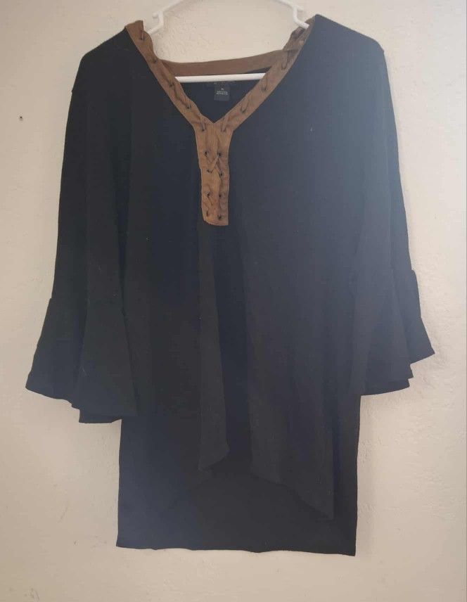 Black And Brown Xl Shirt 