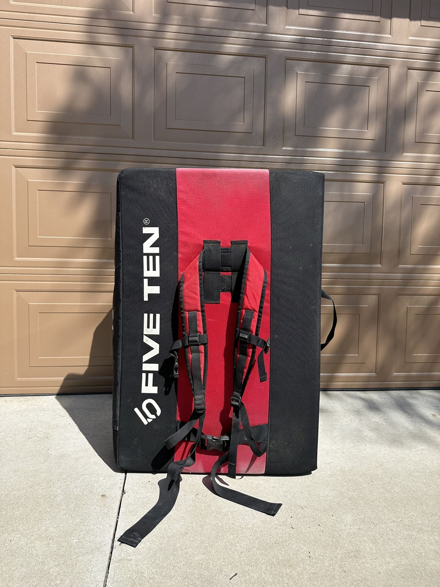Five Ten 4” Thick Crash Pad Backpack