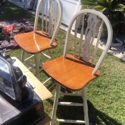 2 Bar Chairs