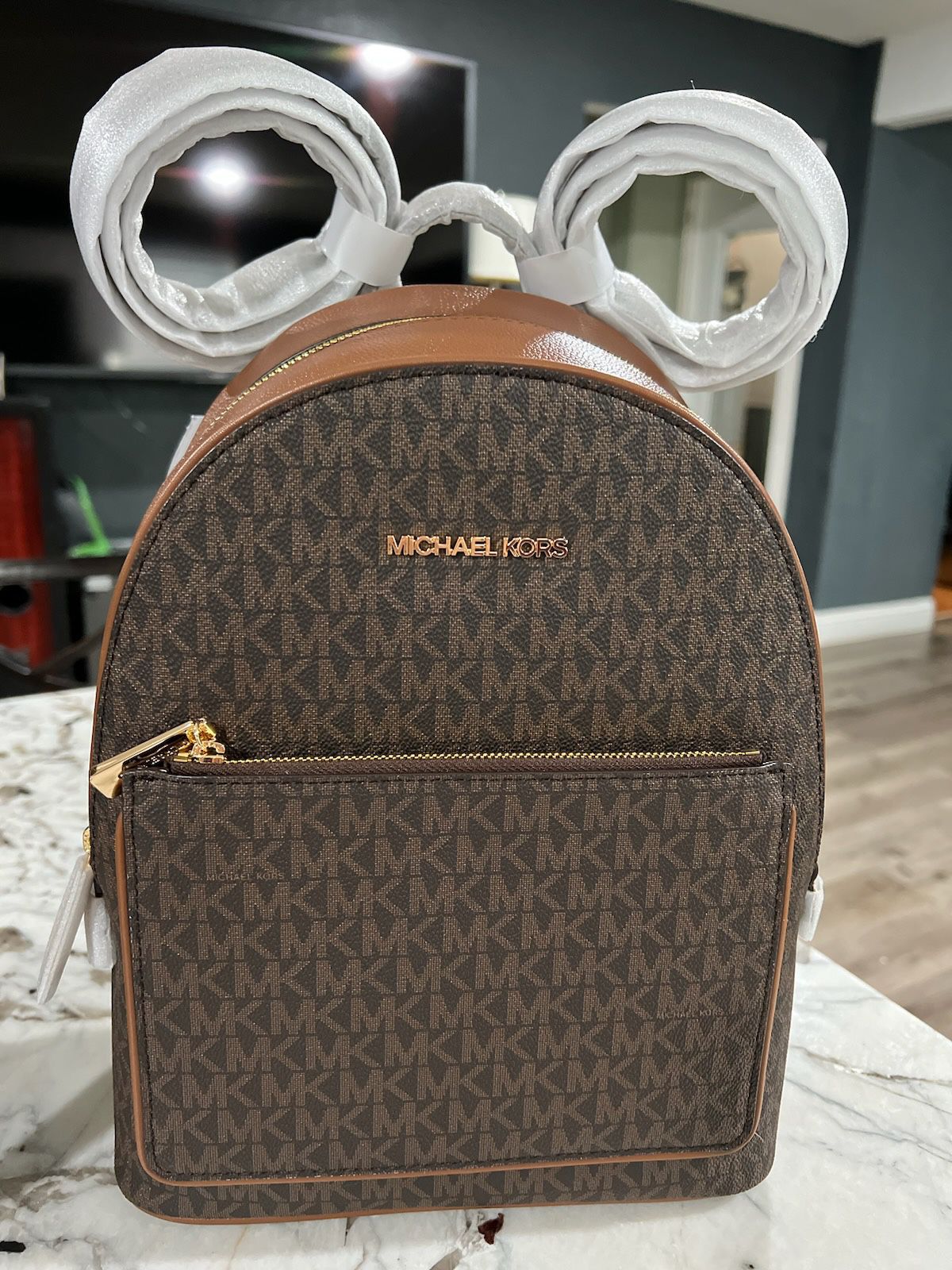 Michael Kors Backpack for Sale in Dallas, TX - OfferUp