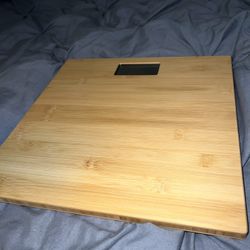 MODERN DIGITAL WOODEN SCALE