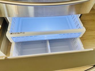 Samsung 28 Cu. Ft. 4-Door French Door Refrigerator – Stainless Steel – Great Condition