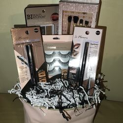 Mothers Day Makeup Bag Basket 