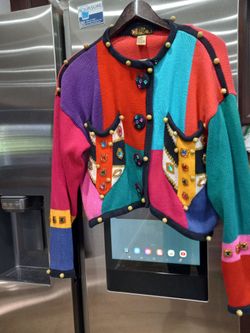 SWEATER