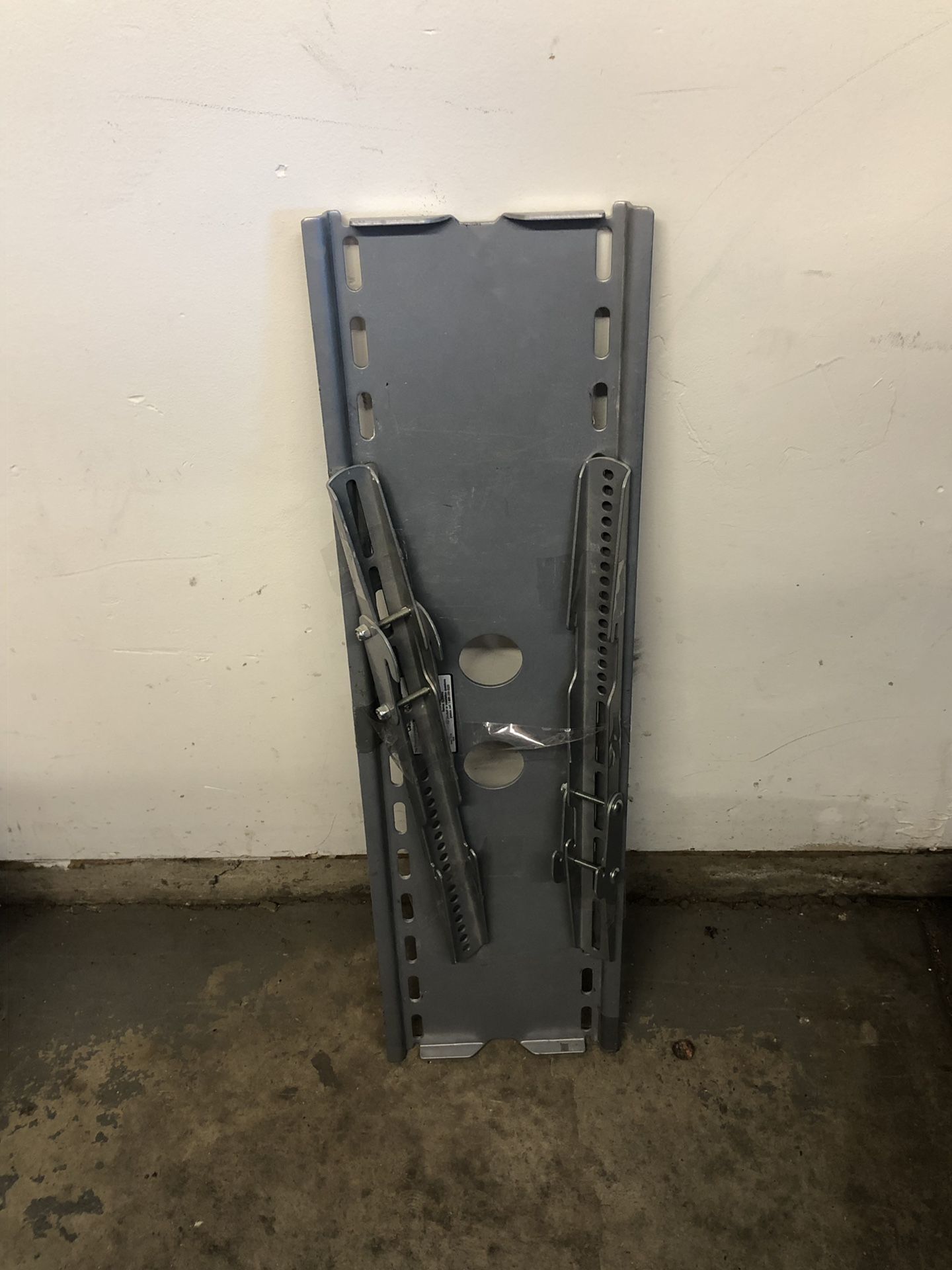 Large TV wall mount