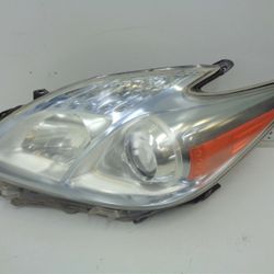 2010-2011 Toyota Prius Halogen Headlight Driver Left Side Assembly OEM AK210237