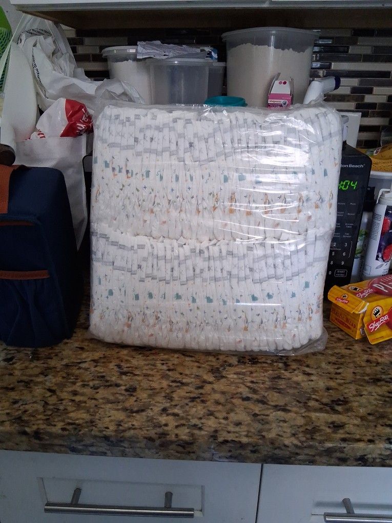 HUGGIES DIAPERS Size 1