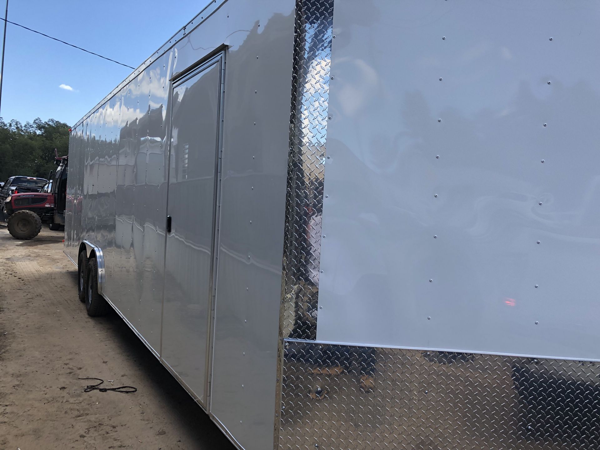 2019 28’L x 8.5W x 7’H Enclosed trailer car hauler