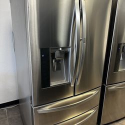 LG Double Drawer Bottom Freezer With Instaview