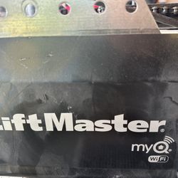 Life Master Security Plus 2.0 Wifi Garrage door opener