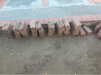 Free bricks and round planter bricks