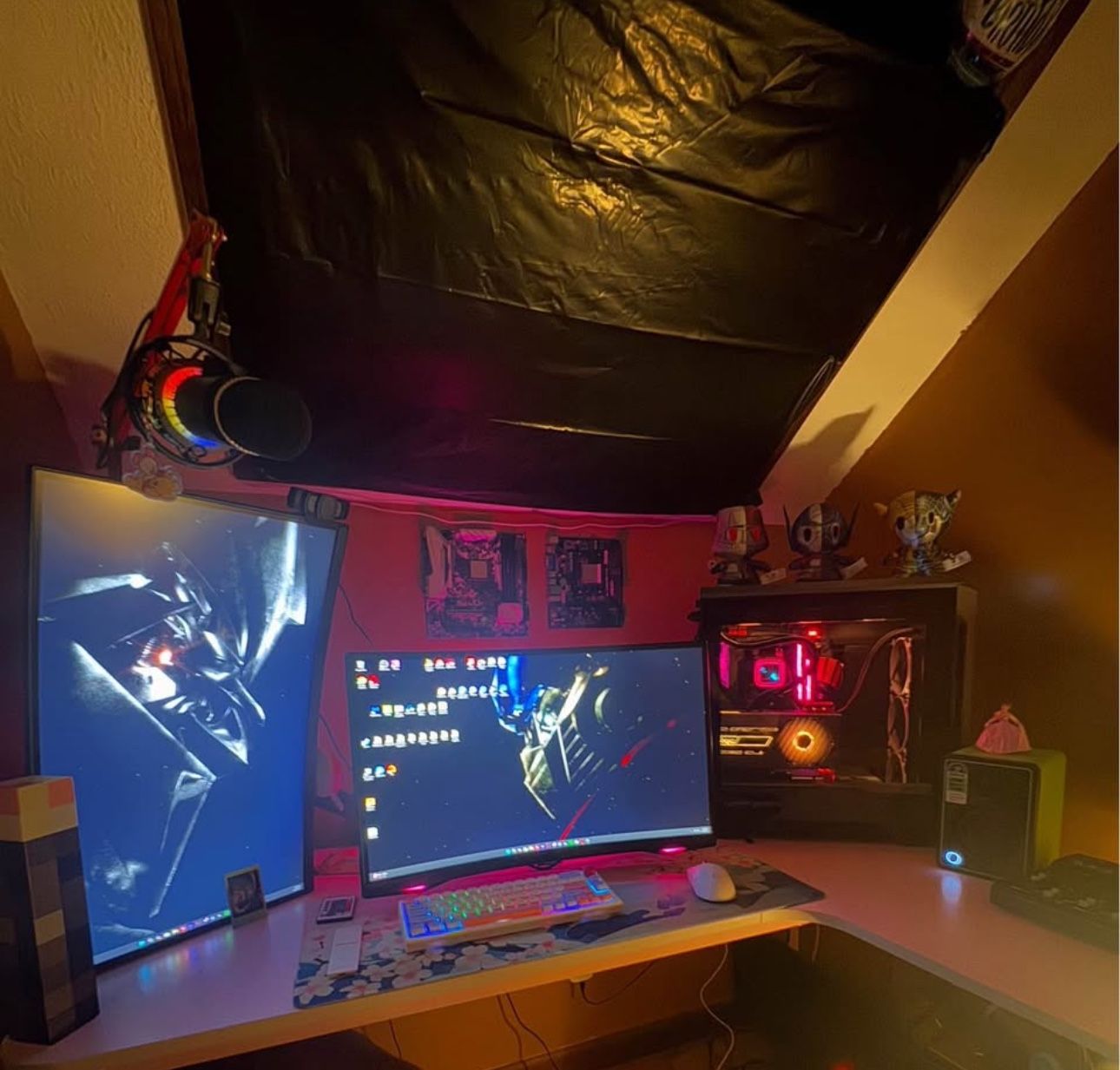 SAMSUNG 27" Odyssey QHD G65B Curved Gaming Monitor, 240Hz
