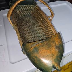 Fish Bread Basket