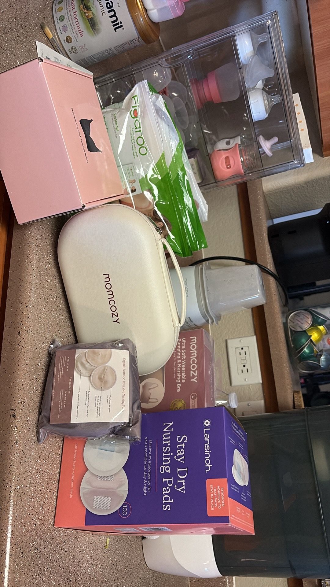 Momcozy M5 breast pump + more