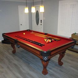 POOL TABLE 8' (Buy or Trade)