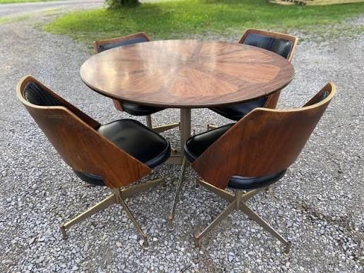 1960s Mid Century Brody Brentwood Orange Slice Table & chairs