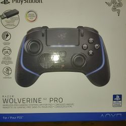 PlayStation Razer Wolverine V2 Pro Wireless Gaming Controller 