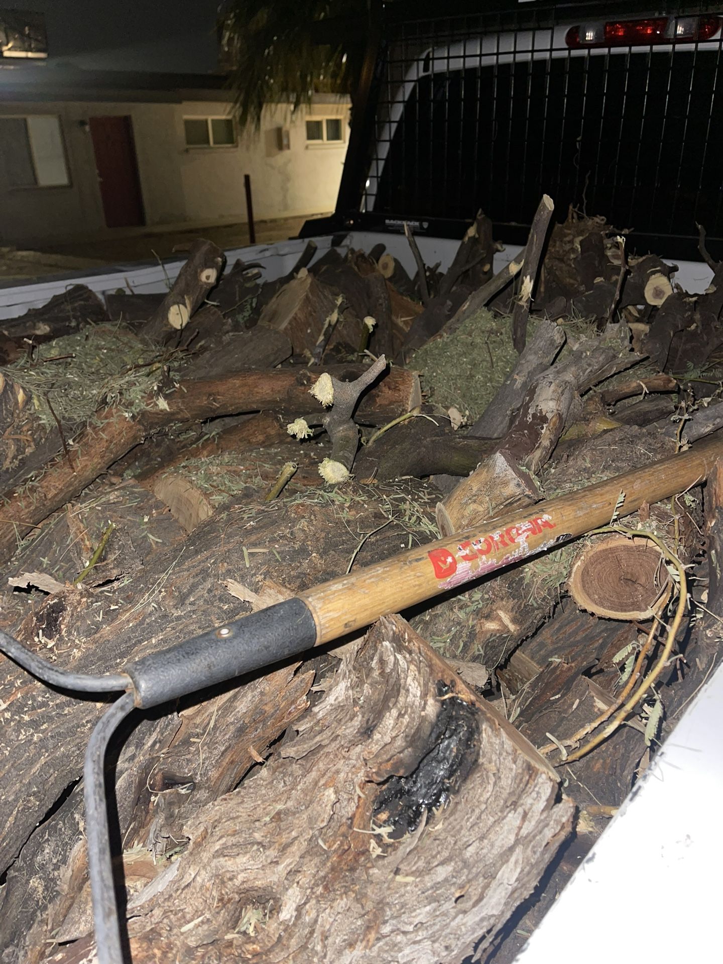 Mesquite Firewood (FREE)