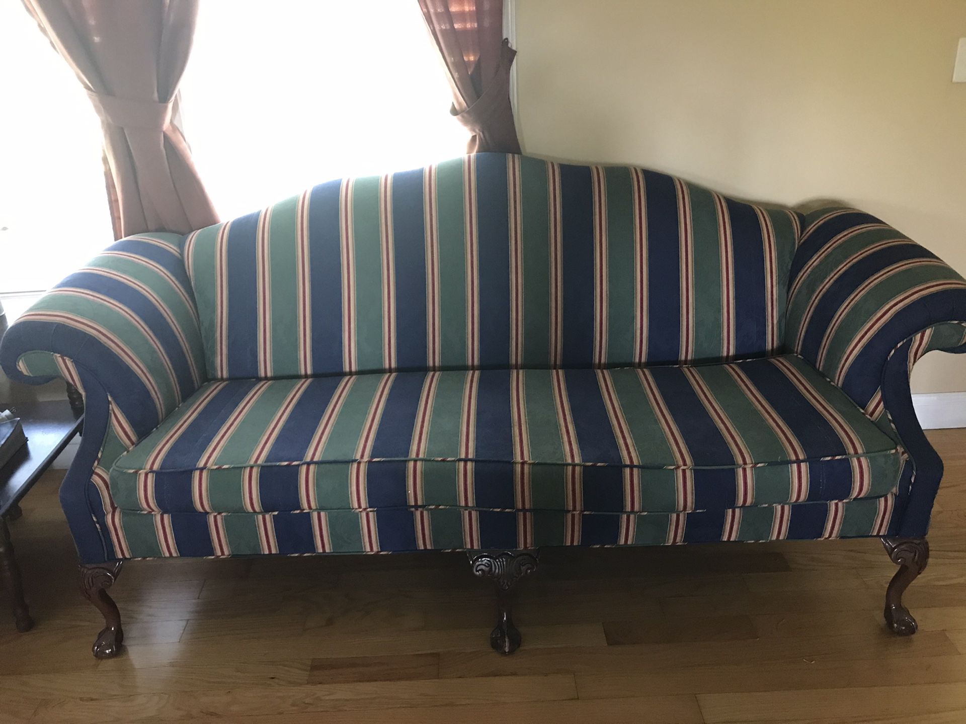 Antique sofa great condition