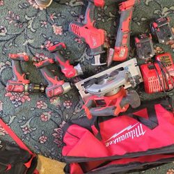 Milwaukee 6 Peace Tool Kit With 2 3.0 Batteries And Charger