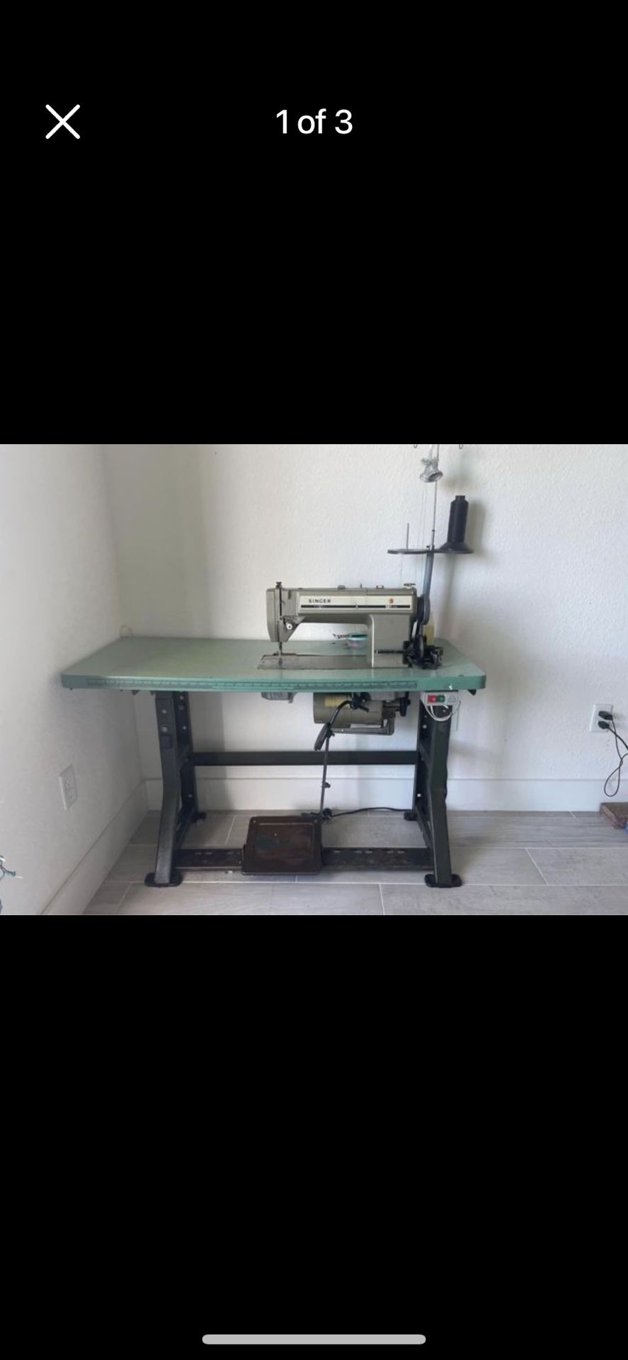 Singer 591 D200A Industrial Sewing Machine W/ Table, Motor
