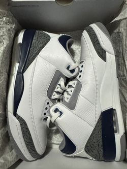 Jordan 3 Midnight Navy - Size 12