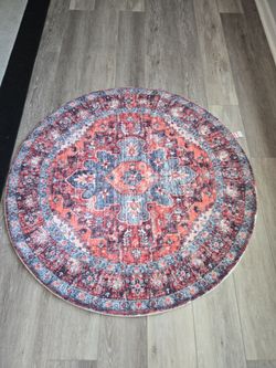 Round Persian-Style Area Rug