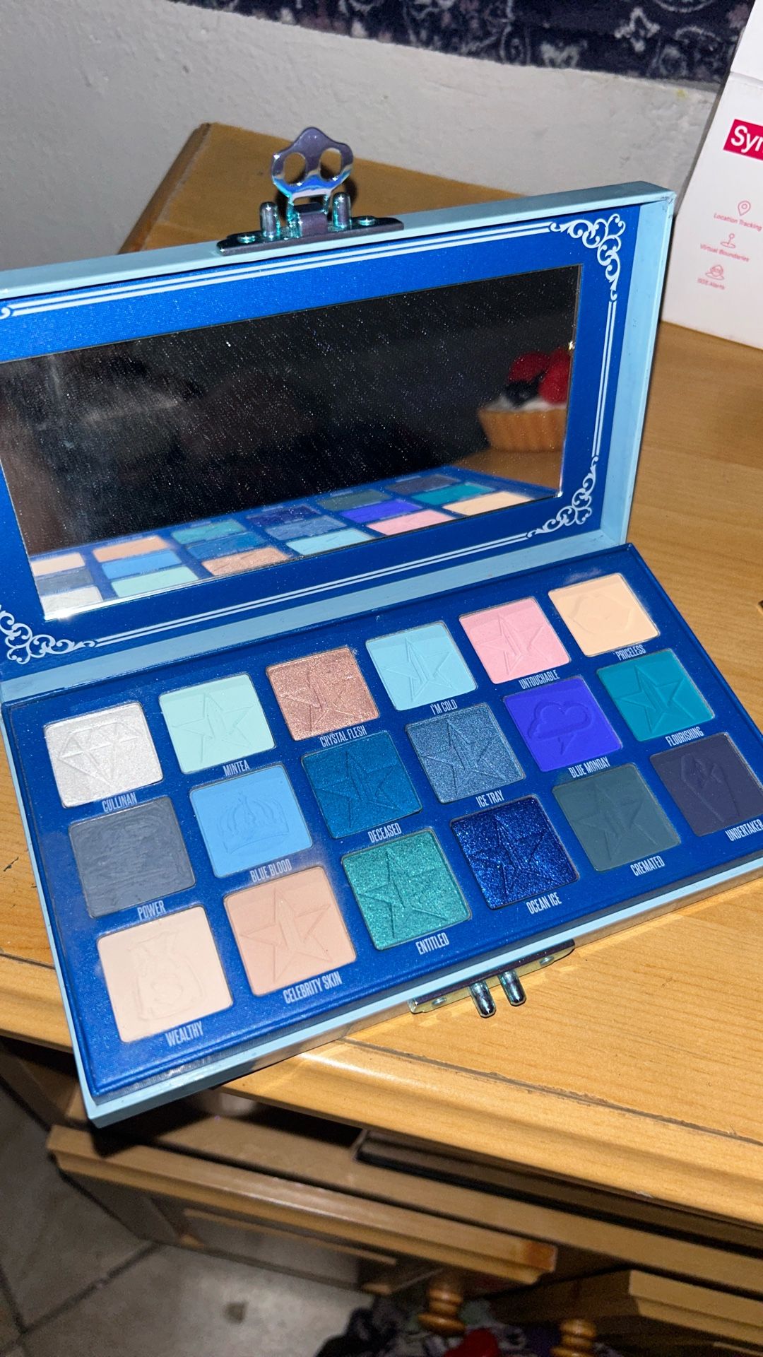 Eyeshadow palette