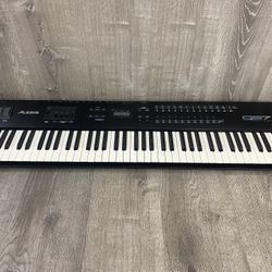 Technics KN5000 Flagship Workstation Keyboard 
