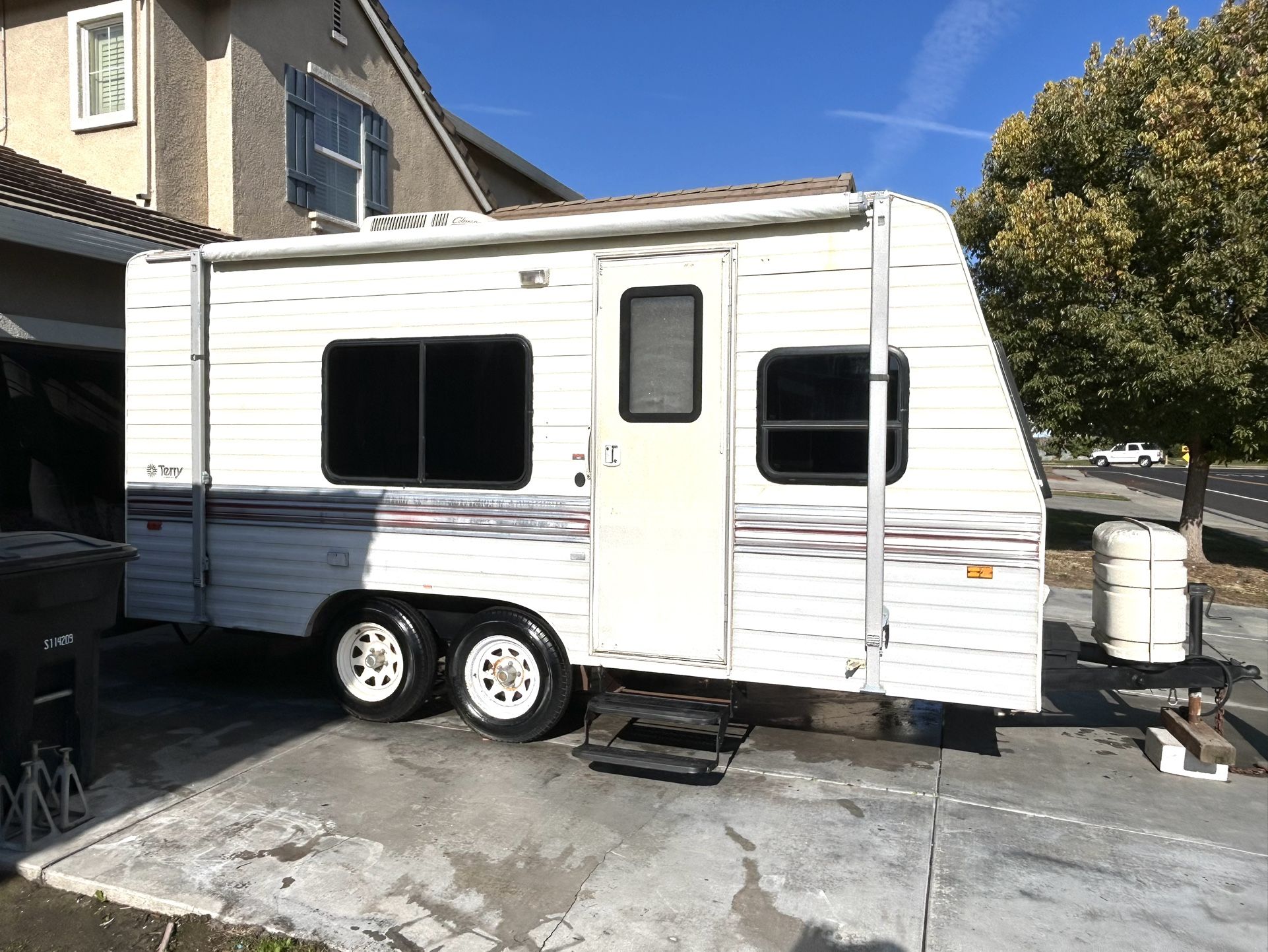 1993 Terry Resort 17ft Very Clean In And Out for Sale in Modesto, CA ...