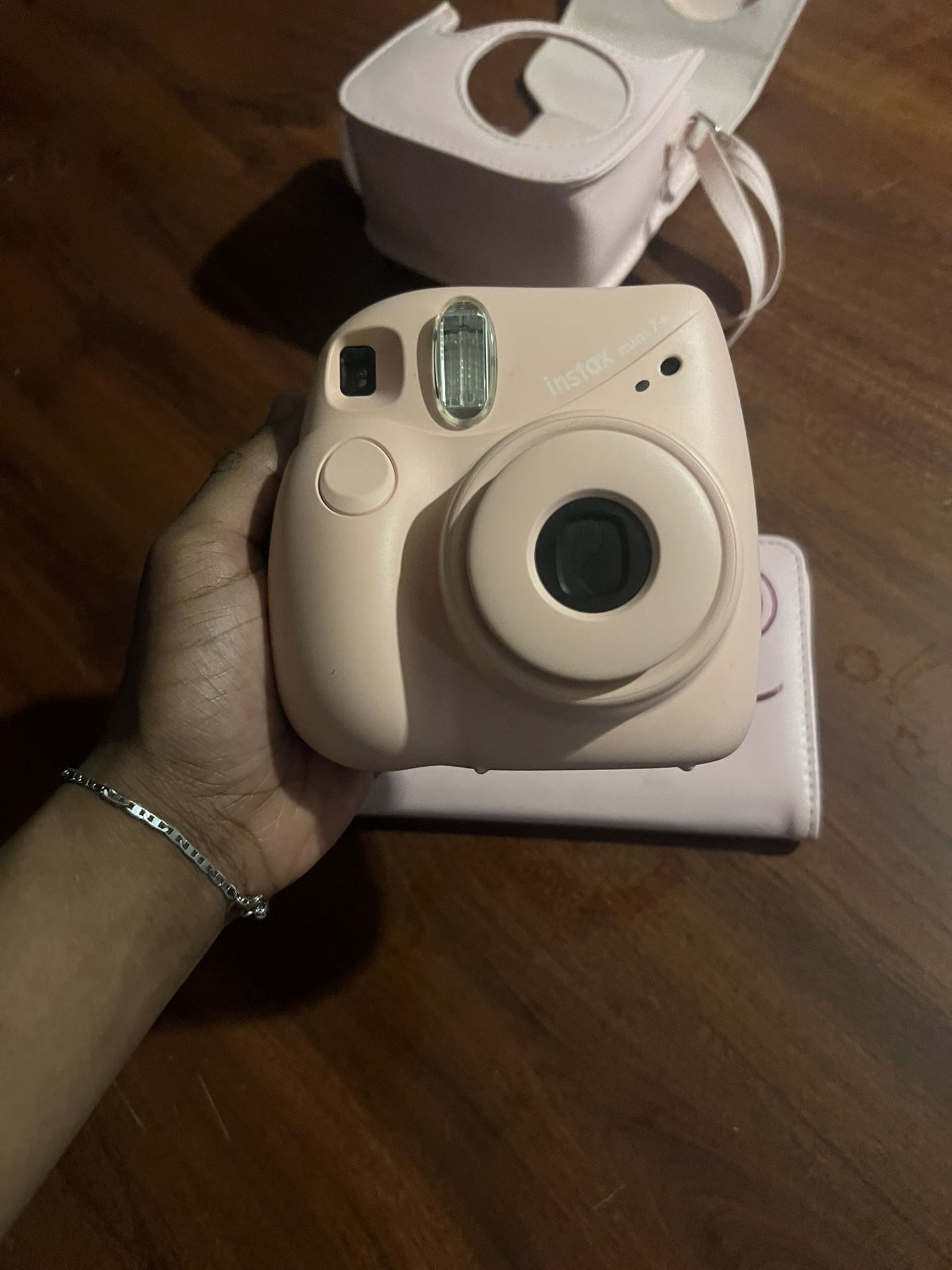 Polaroid Camera Instax Mini 7+