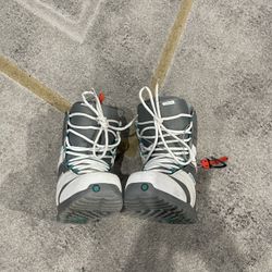 Snow Boas Boots  Women 9 