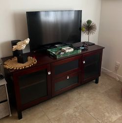 Stand Tv Expensive