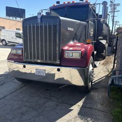 Kenworth Super 10 Dump Truck 