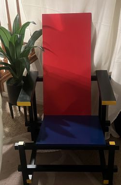 Gerrit Thomas Rietveld Red & Blue Chair 