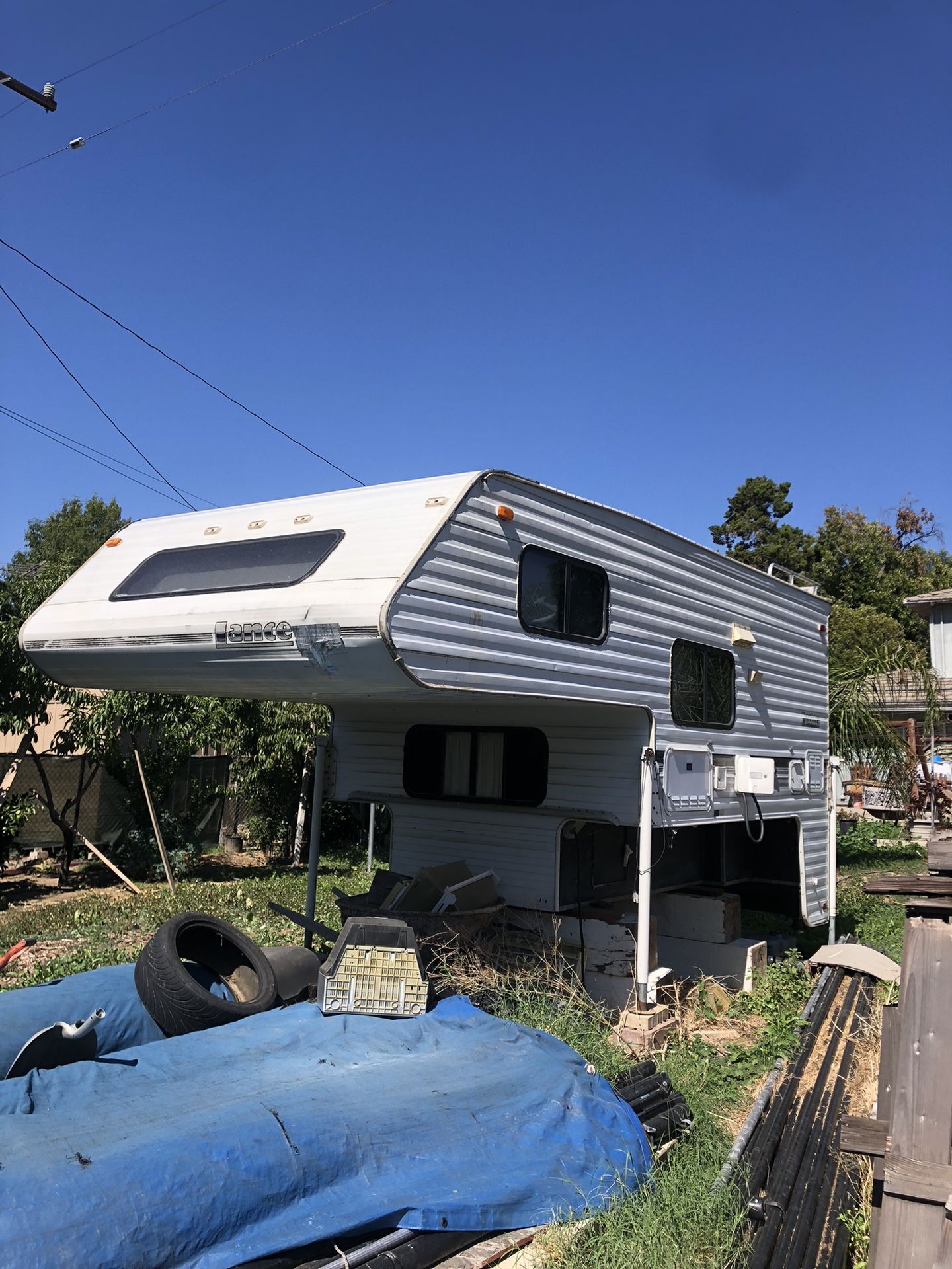 Lance Truck Camper. Year 10/95. Model 5000