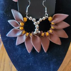 $5 Paparazzi Jewlery And Accessories