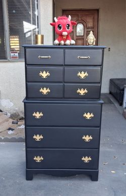 6 Drawer Solid Wood Dresser- Black with Gold