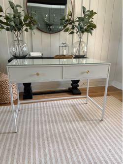 White writing desk