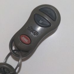 2004 Jeep Grand Cherokee Key And Fob